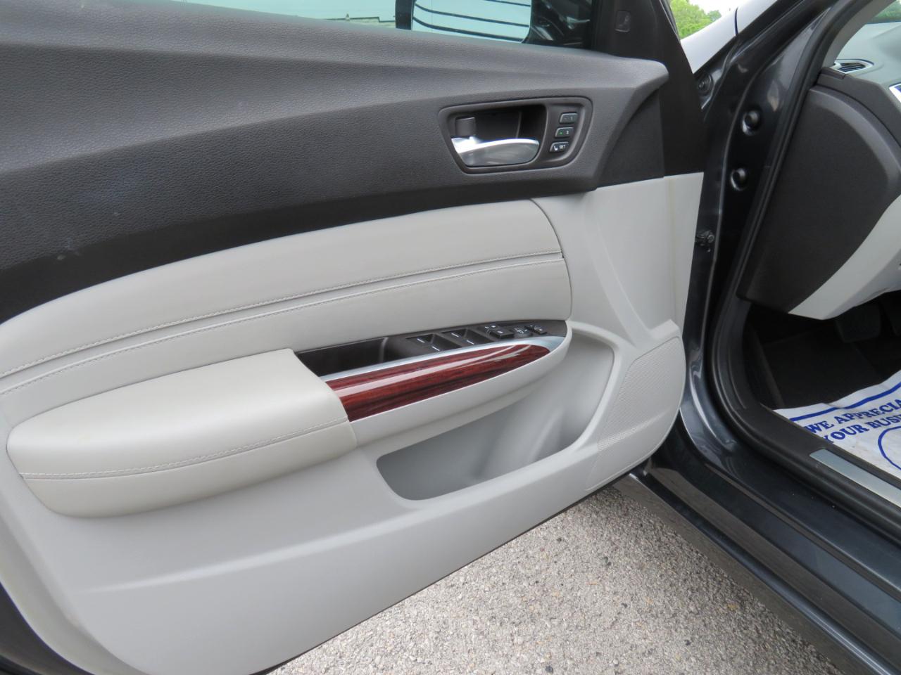 Acura TLX 4dr Sdn FWD V6 Tech 2015