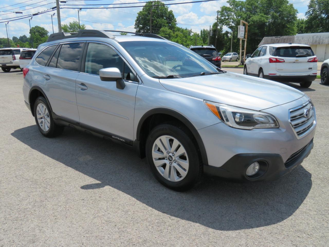 Subaru Outback 4dr Wgn 2.5i Premium 2015