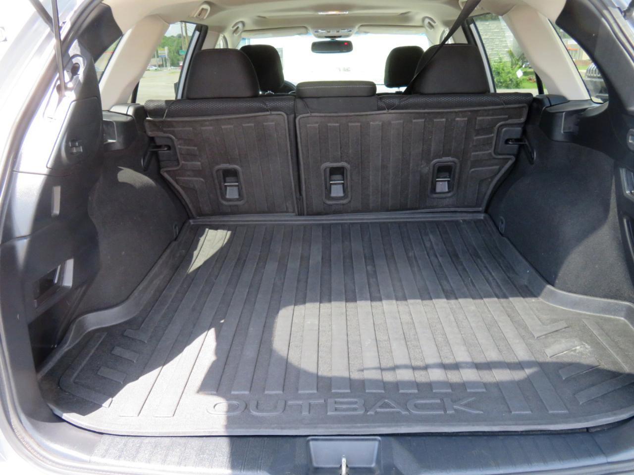 Subaru Outback 4dr Wgn 2.5i Premium 2015