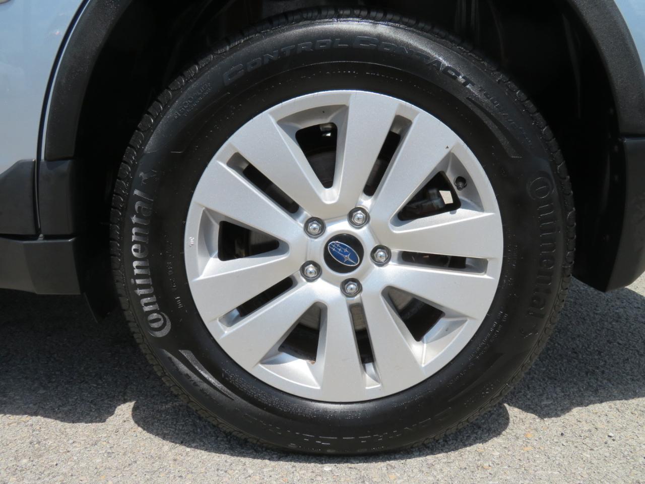 Subaru Outback 4dr Wgn 2.5i Premium 2015