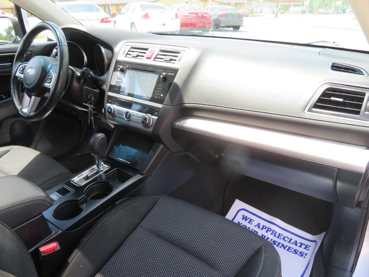 Subaru Outback 4dr Wgn 2.5i Premium 2015