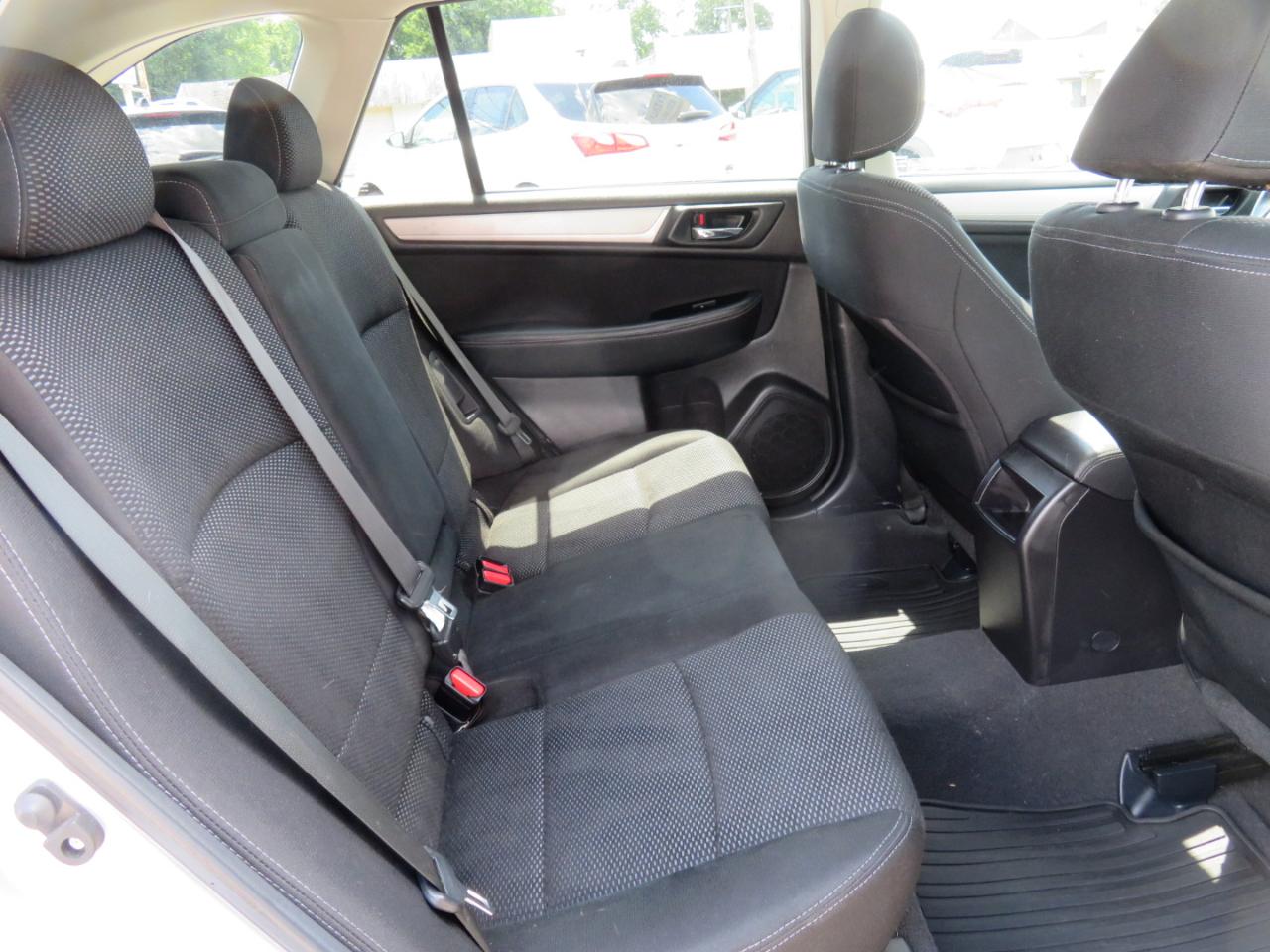 Subaru Outback 4dr Wgn 2.5i Premium 2015