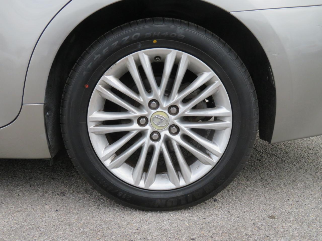 Lexus ES 350 4dr Sdn 2016