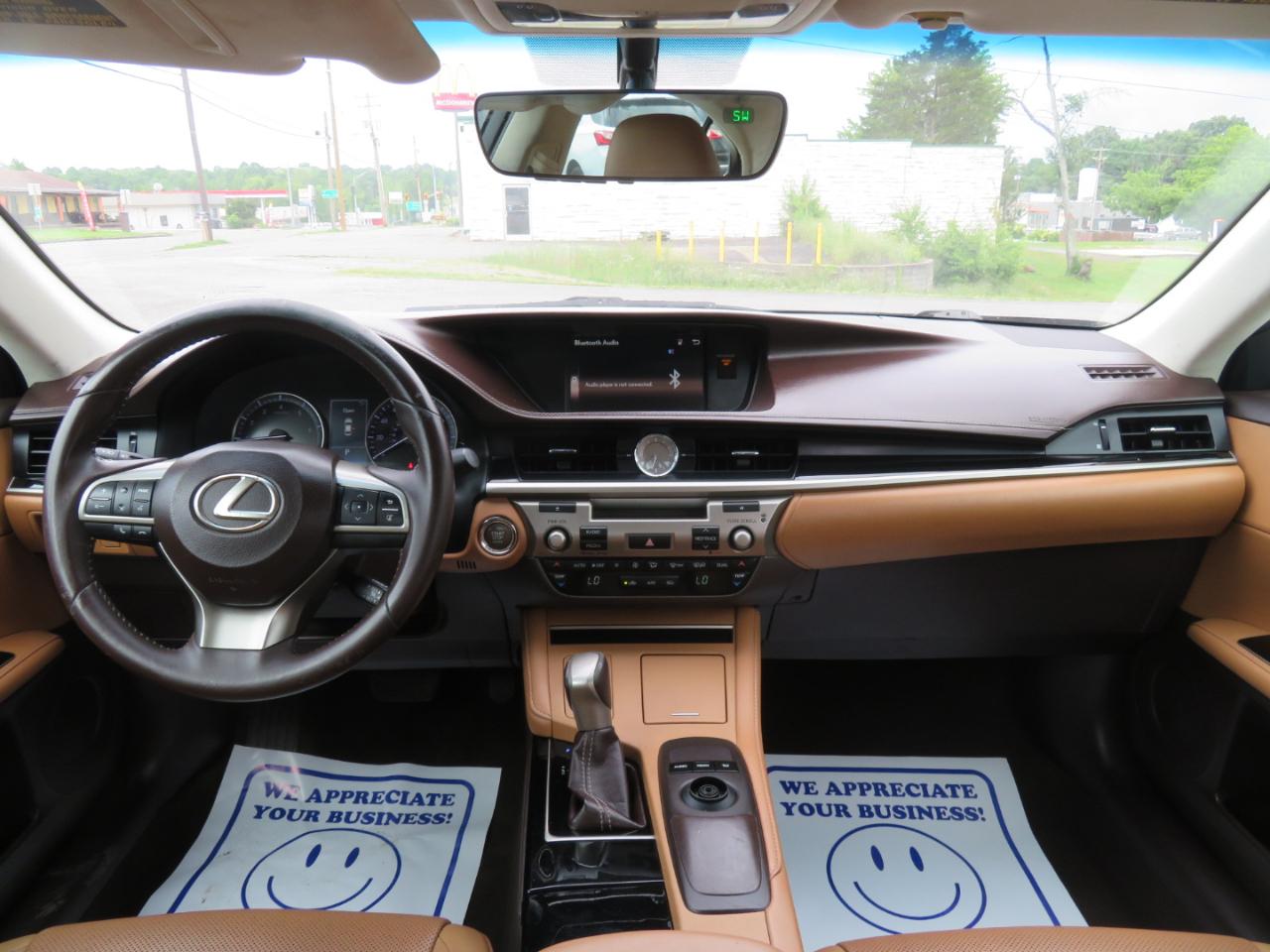 Lexus ES 350 4dr Sdn 2016