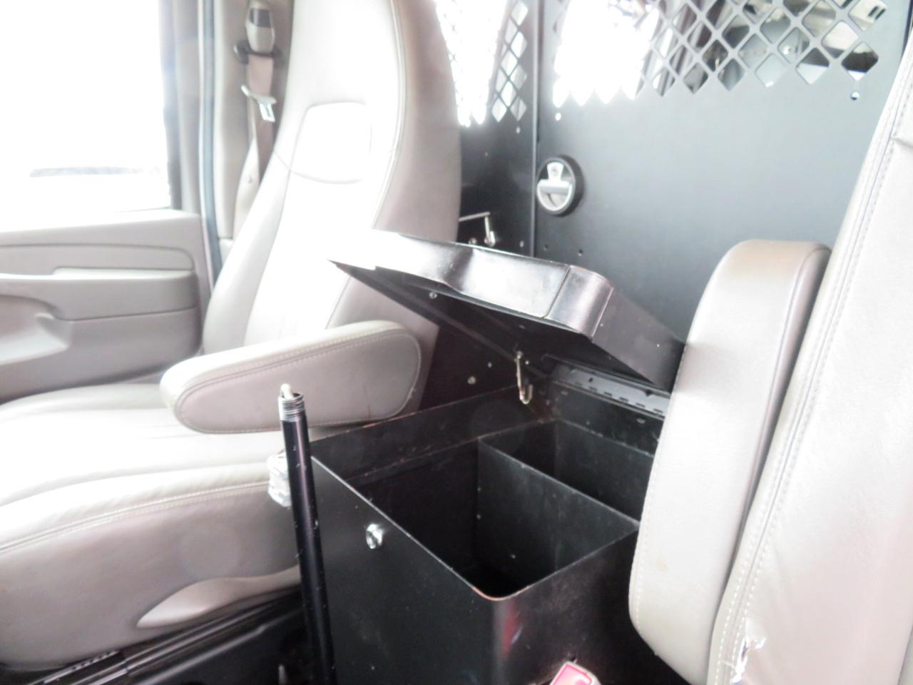 Chevrolet Express Cargo Van RWD 2500 135" 2015