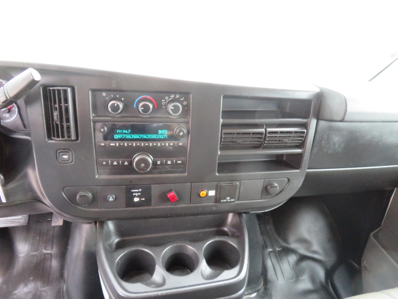 Chevrolet Express Cargo Van RWD 2500 135" 2015