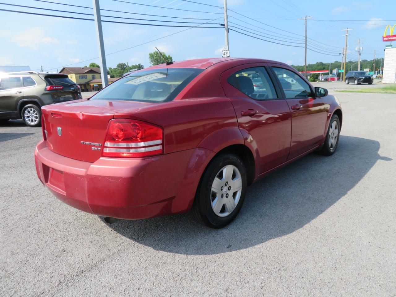 Dodge Avenger 4dr Sdn SXT 2010
