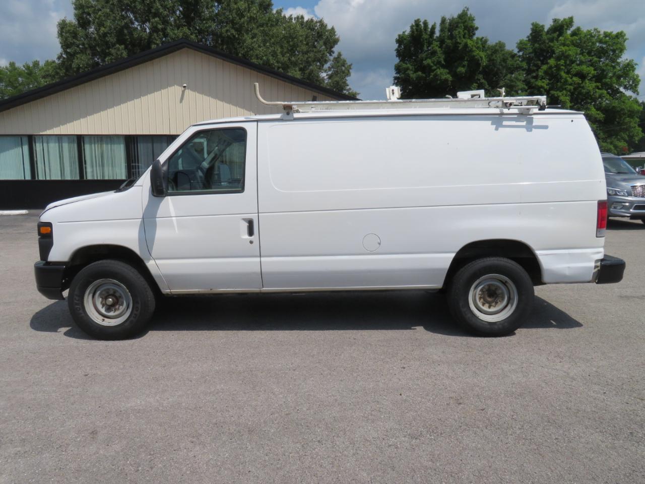 Ford Econoline Cargo Van E-250 Commercial 2012