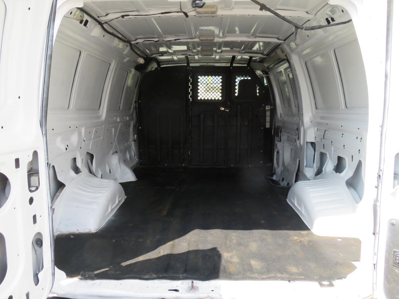 Ford Econoline Cargo Van E-250 Commercial 2012
