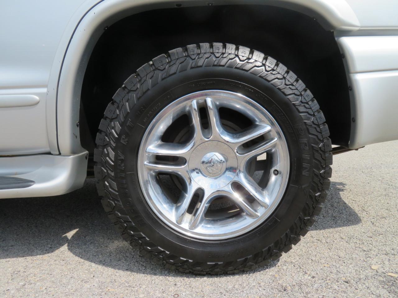 Dodge Durango 4dr 4WD R/T 2002