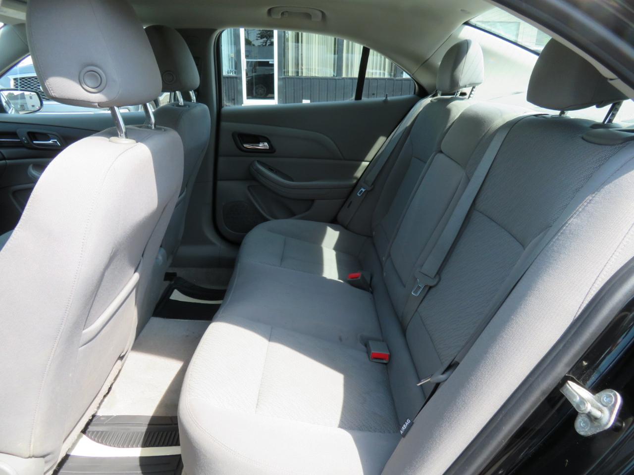 Chevrolet Malibu 4dr Sdn LS w/1FL 2013
