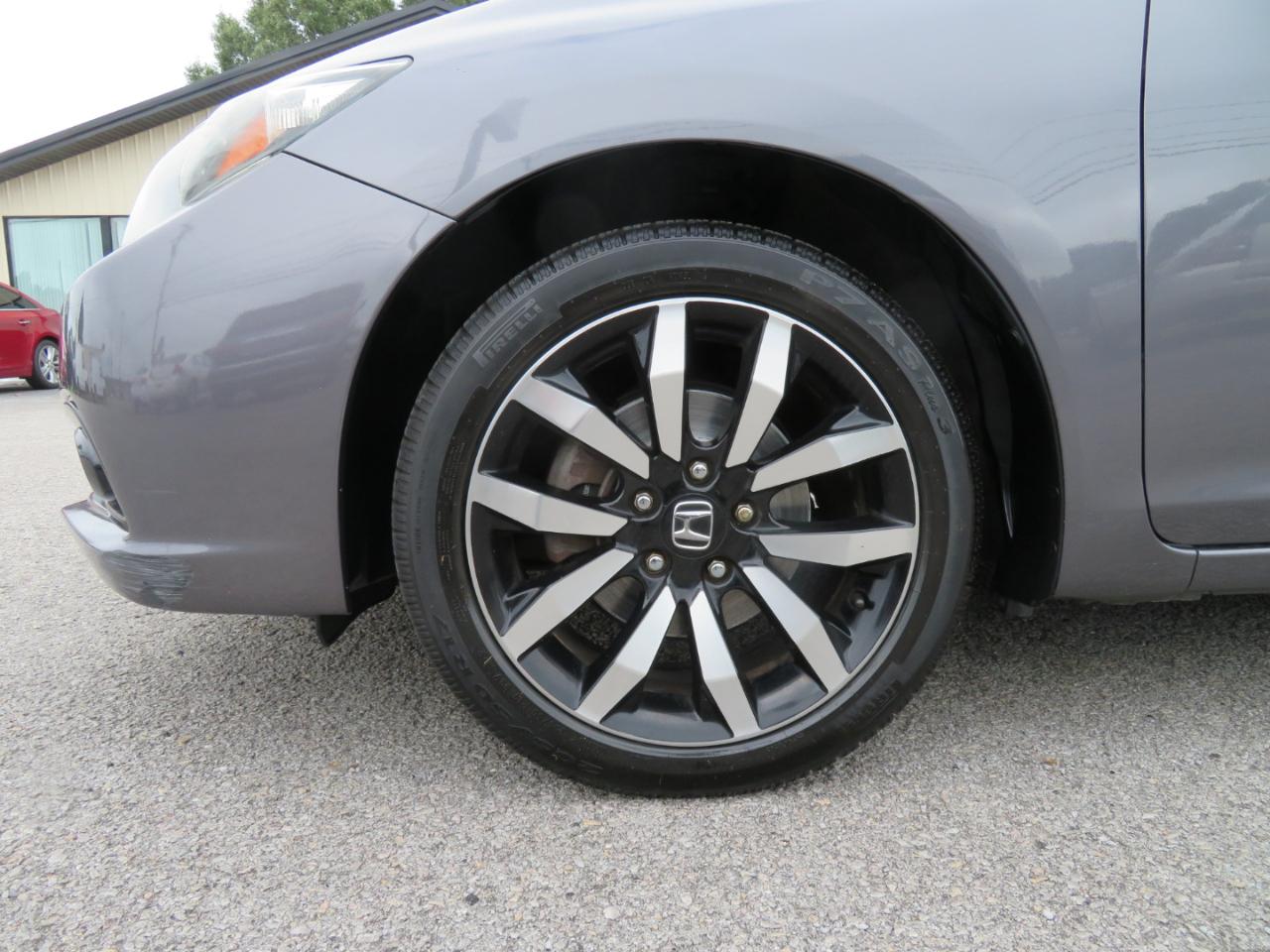Honda Civic Sedan 4dr CVT EX-L 2015