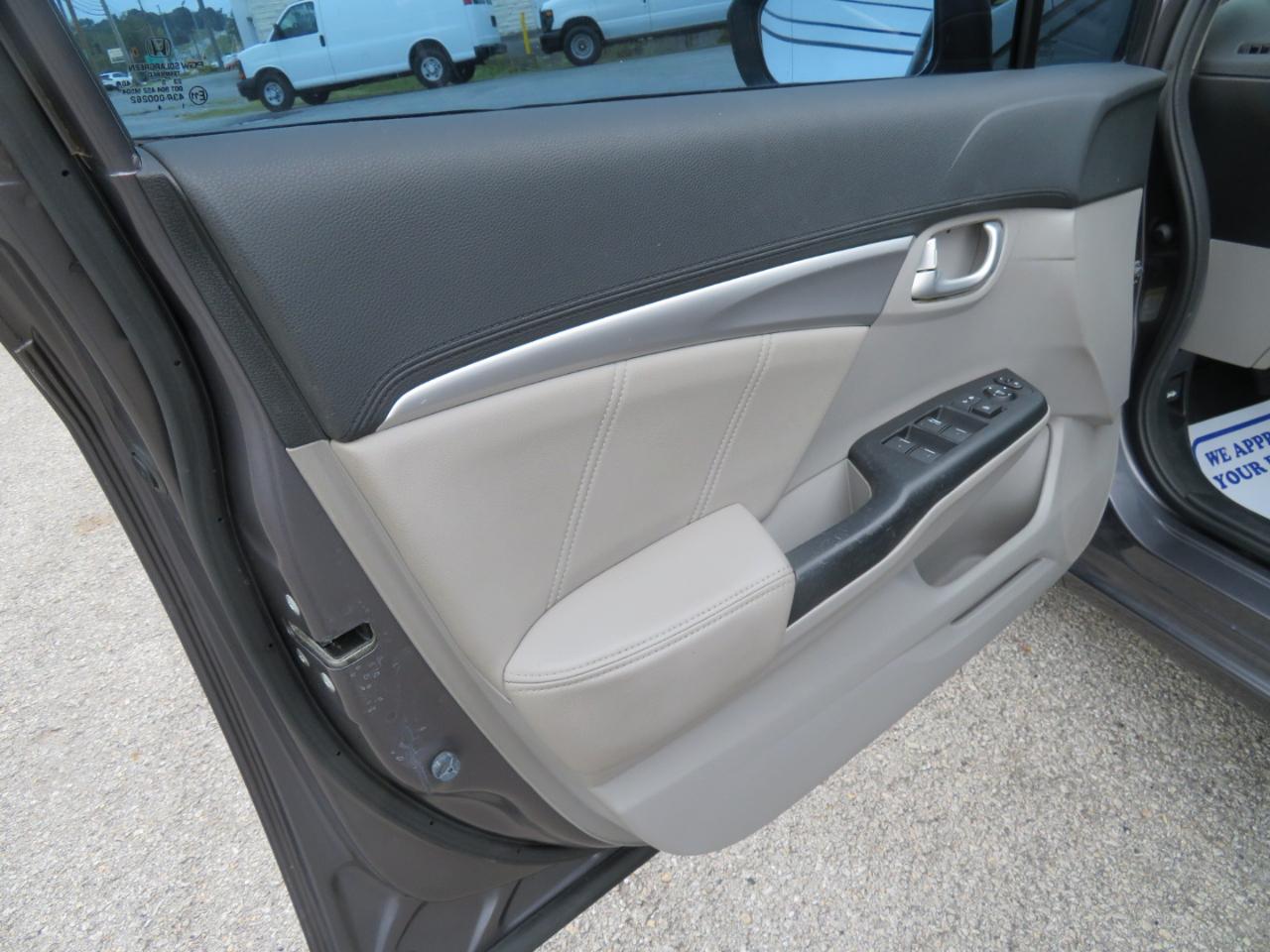 Honda Civic Sedan 4dr CVT EX-L 2015