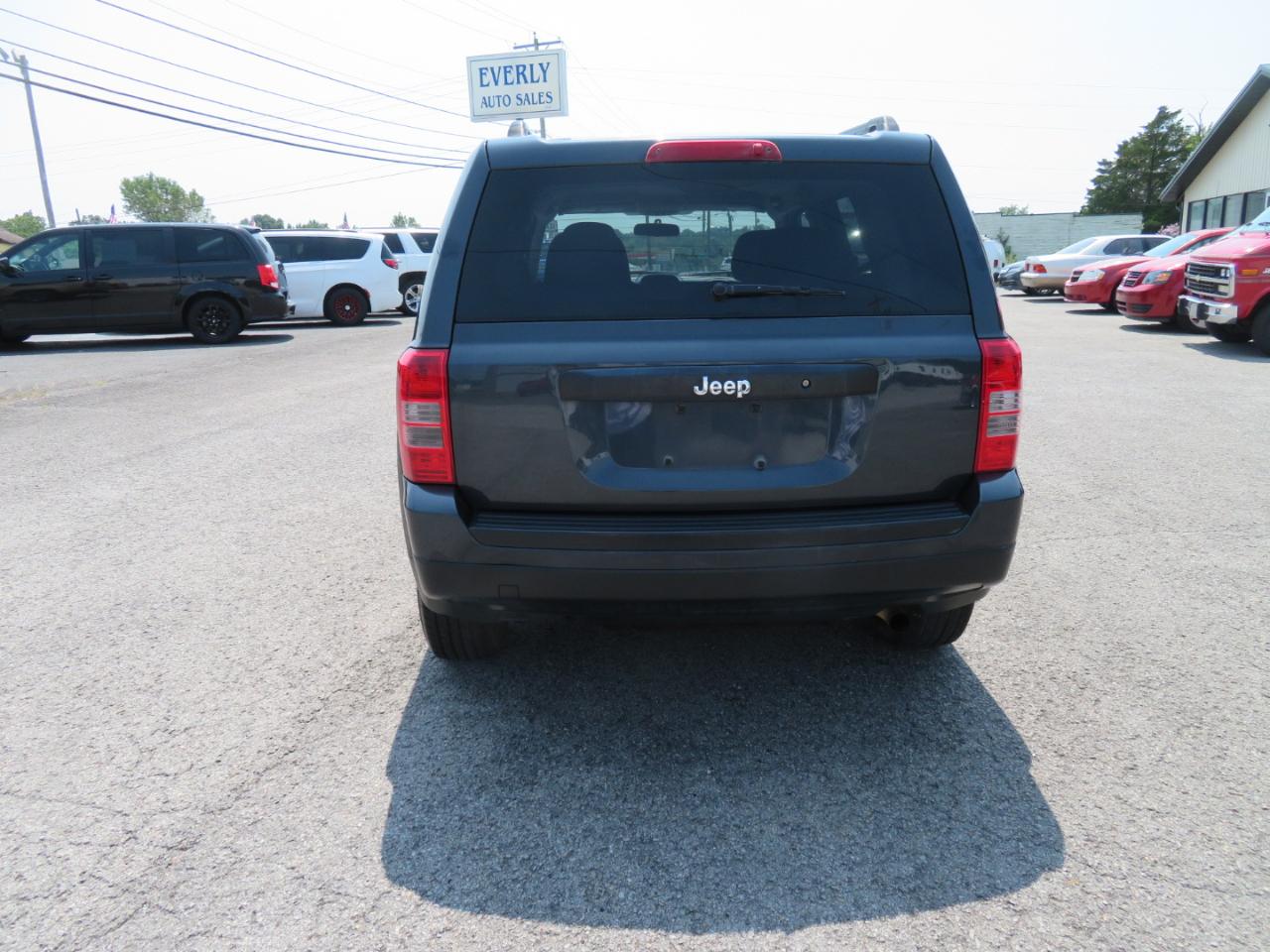 Jeep Patriot FWD 4dr Sport 2015