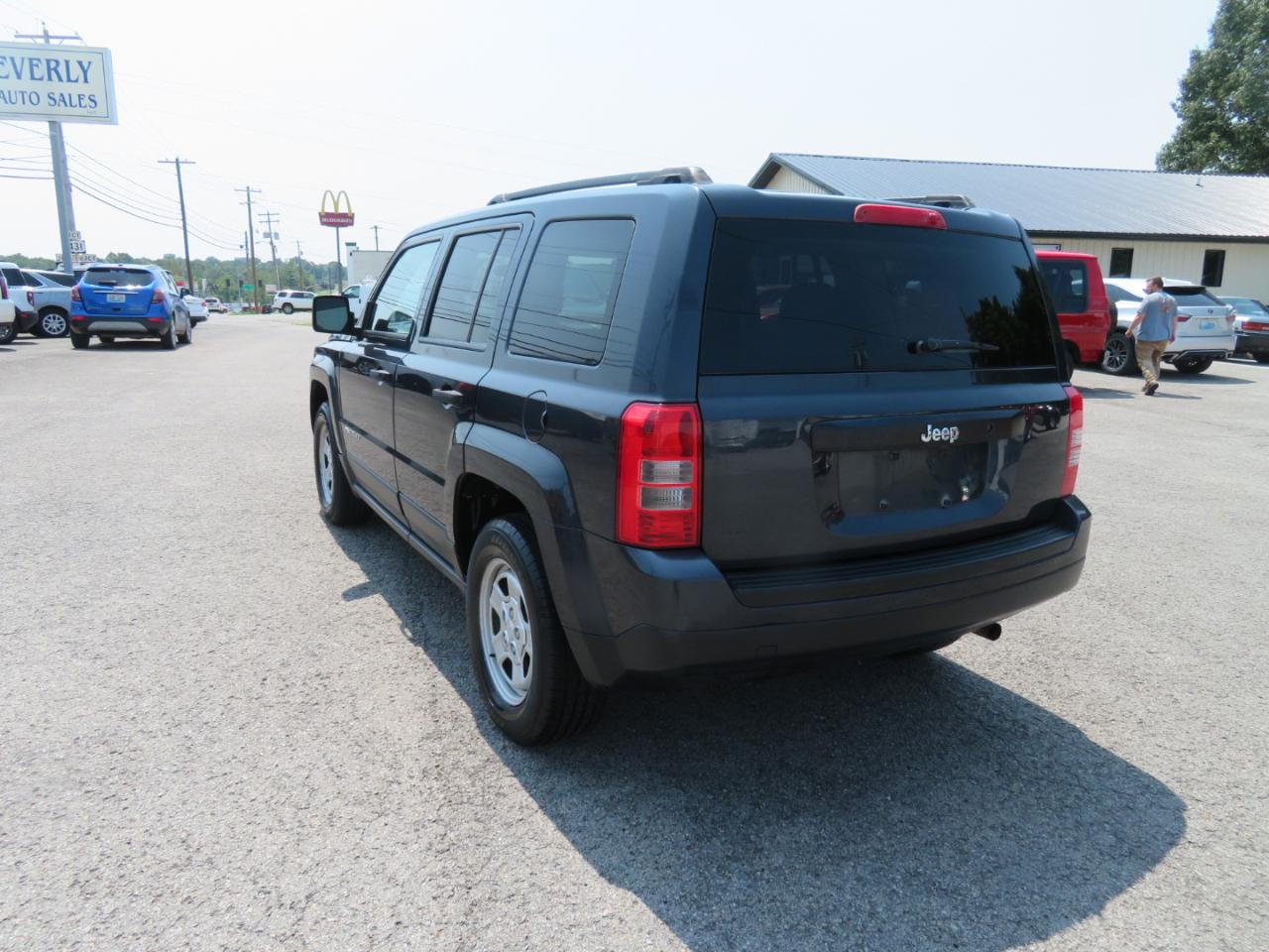 Jeep Patriot FWD 4dr Sport 2015