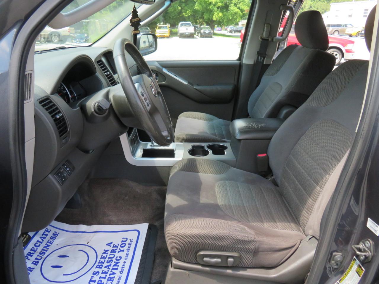 Nissan Pathfinder 2WD 4dr V6 SV 2011