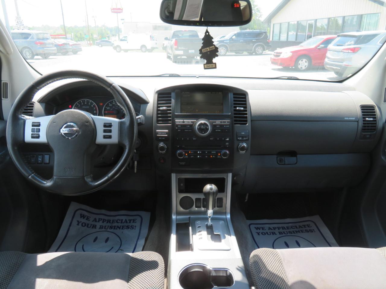 Nissan Pathfinder 2WD 4dr V6 SV 2011