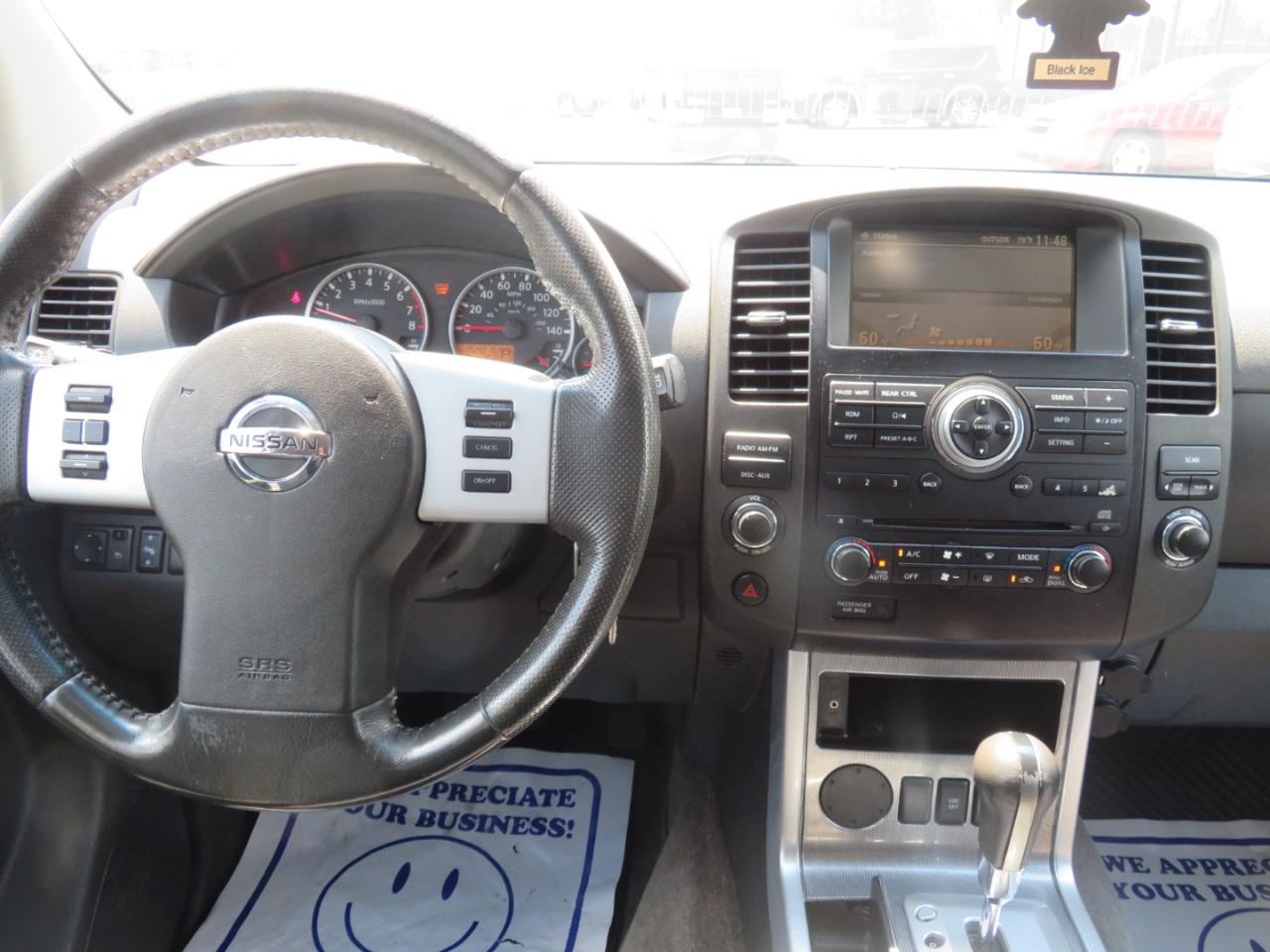 Nissan Pathfinder 2WD 4dr V6 SV 2011