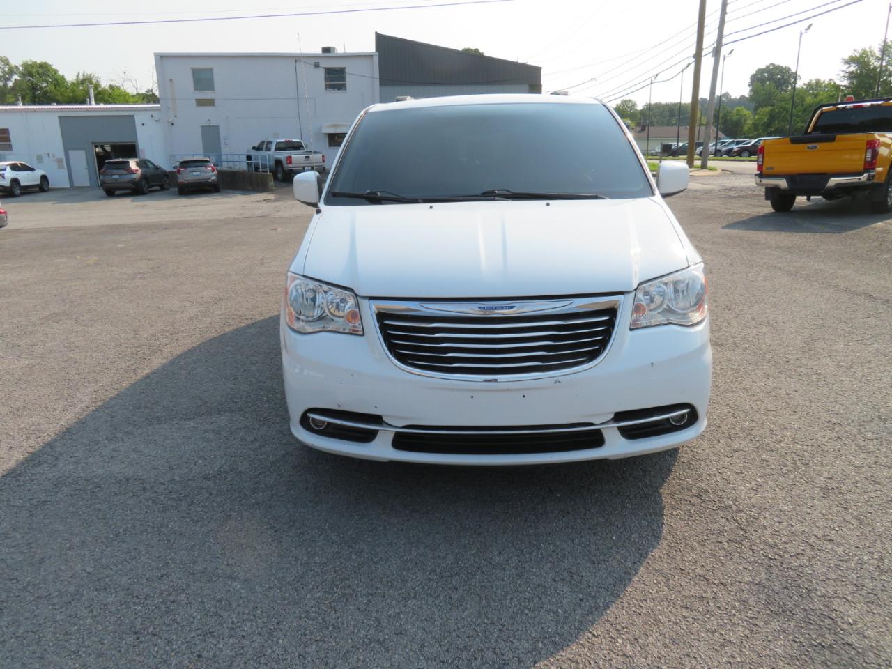 Chrysler Town & Country 4dr Wgn Touring w/Leather 2016