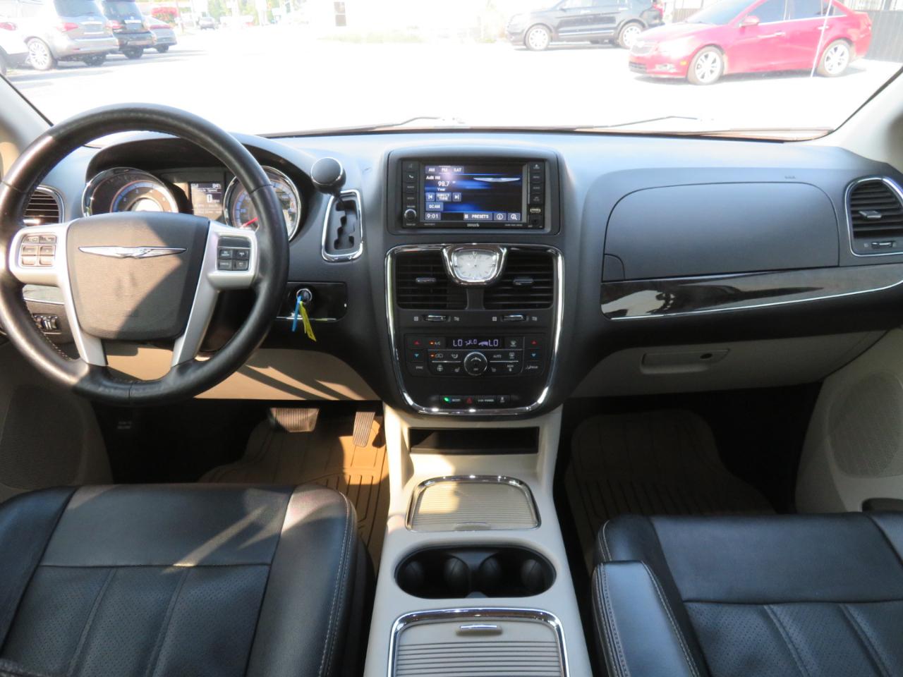 Chrysler Town & Country 4dr Wgn Touring w/Leather 2016