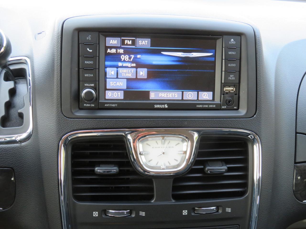 Chrysler Town & Country 4dr Wgn Touring w/Leather 2016