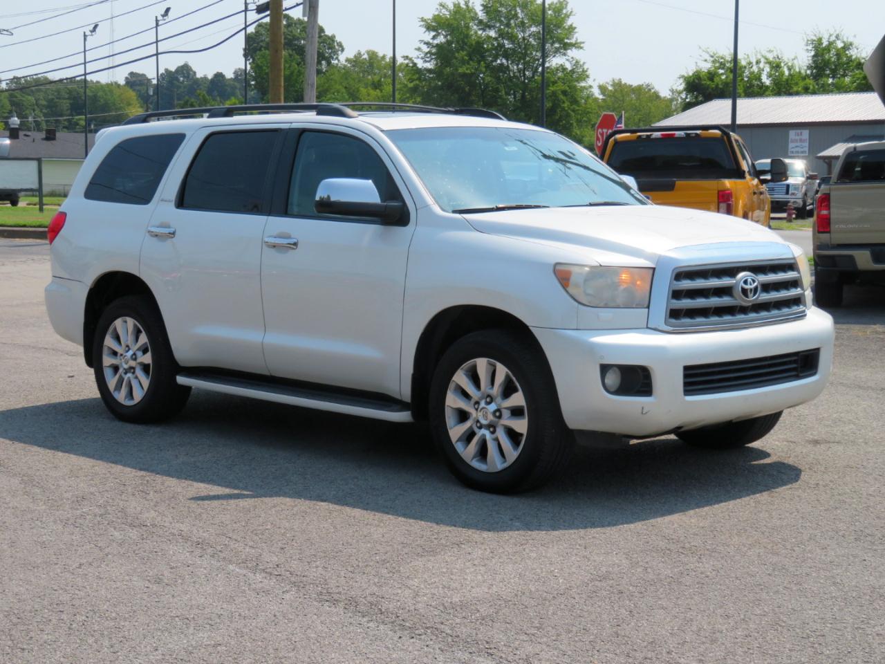 Toyota Sequoia 4WD LV8 6-Spd AT Platinum (Natl) 2010