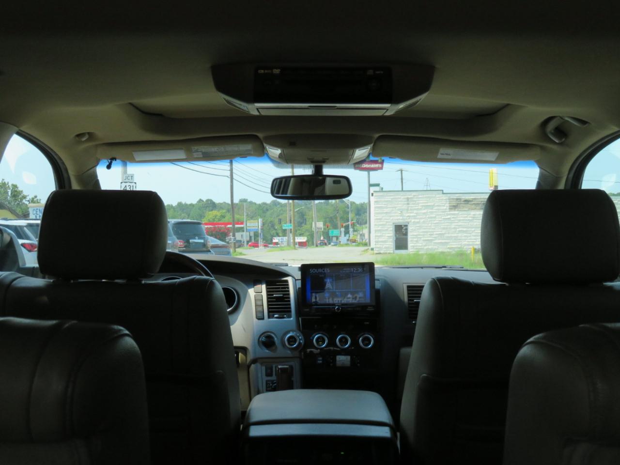 Toyota Sequoia 4WD LV8 6-Spd AT Platinum (Natl) 2010