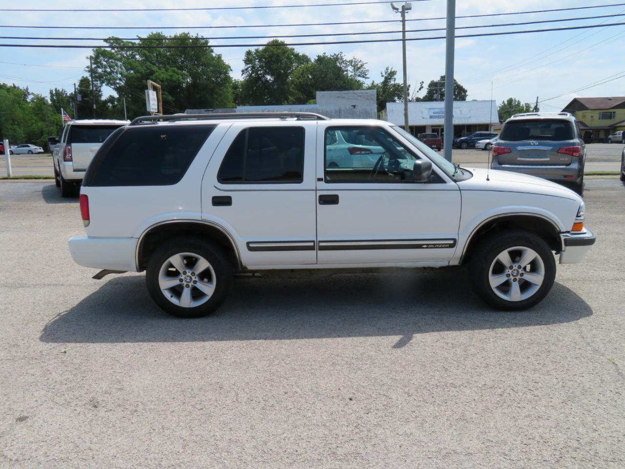 Chevrolet Blazer 4dr 4WD LT 2000