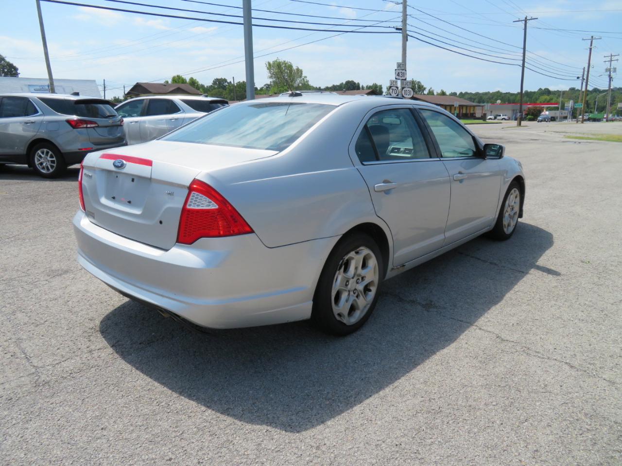 Ford Fusion 4dr Sdn SE FWD 2010