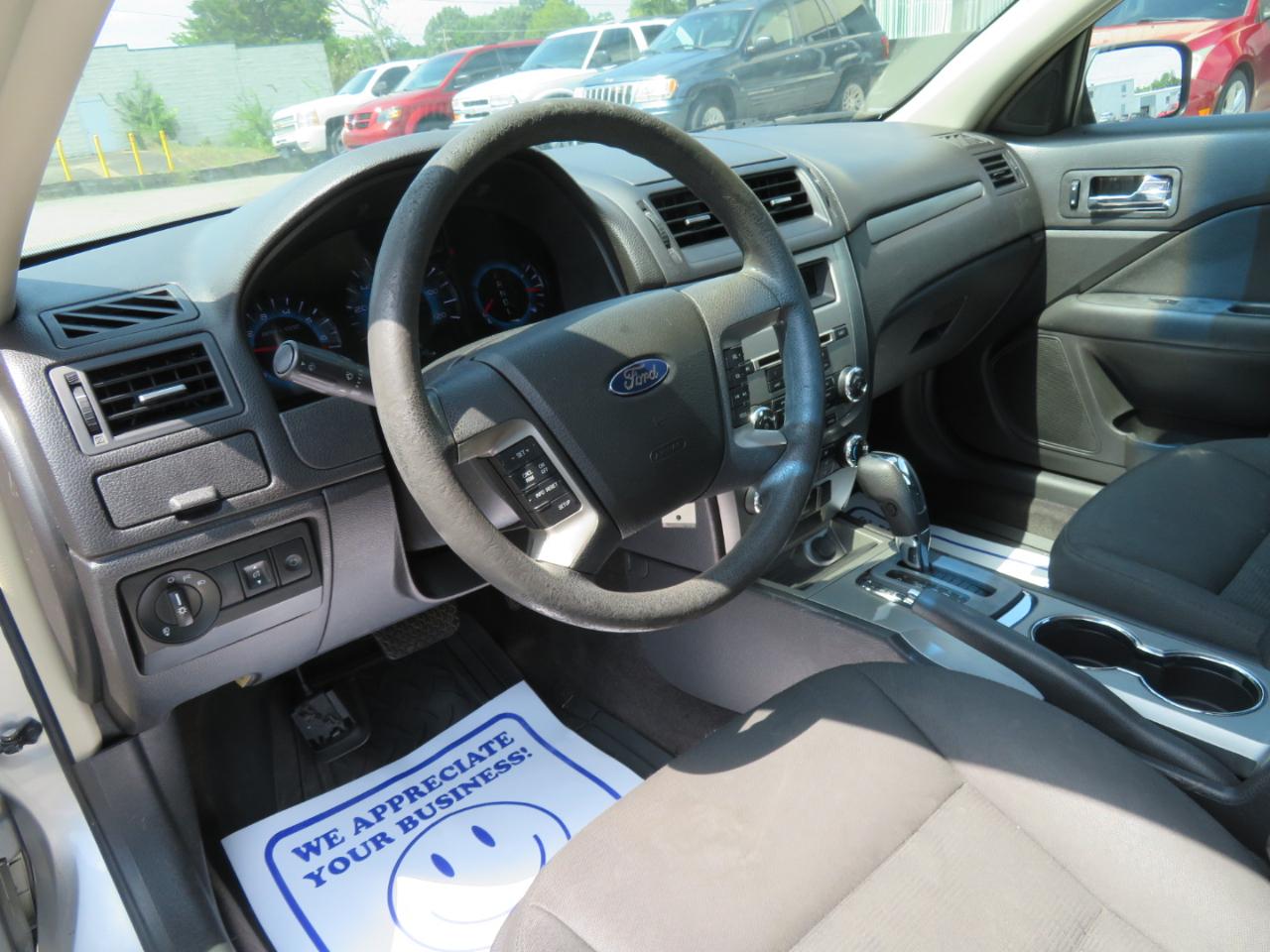 Ford Fusion 4dr Sdn SE FWD 2010