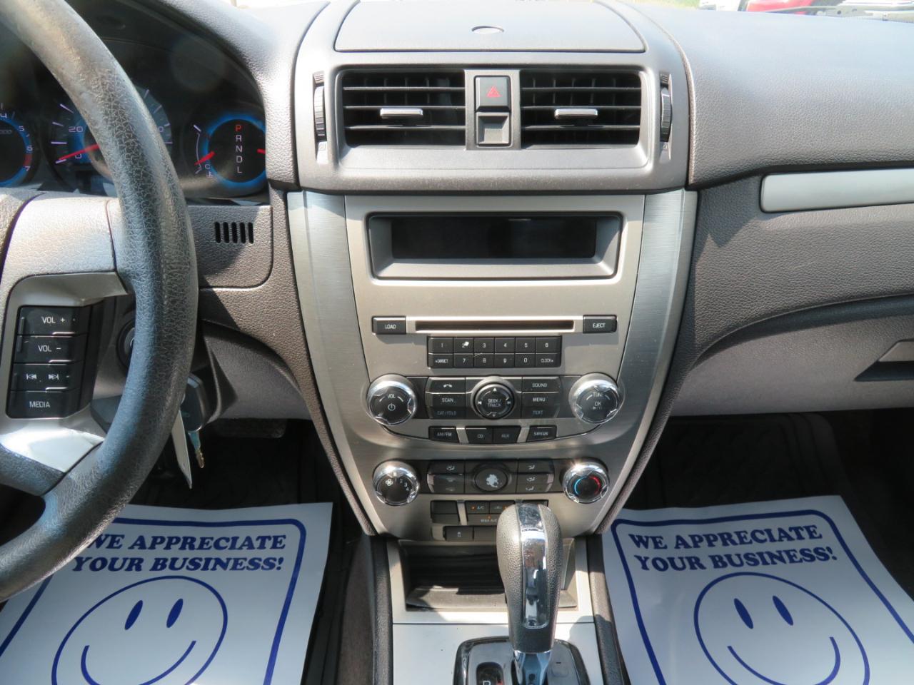 Ford Fusion 4dr Sdn SE FWD 2010