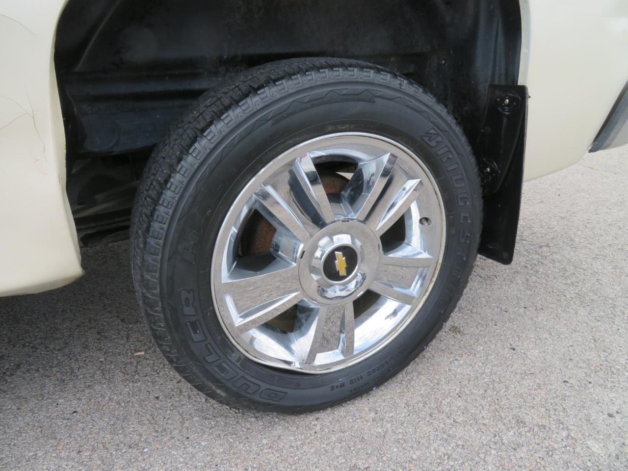 Chevrolet Silverado 1500 4WD Crew Cab 143.5" LTZ 2012