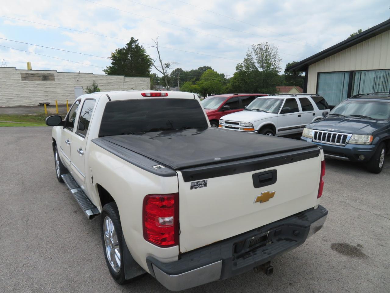 Chevrolet Silverado 1500 4WD Crew Cab 143.5" LTZ 2012