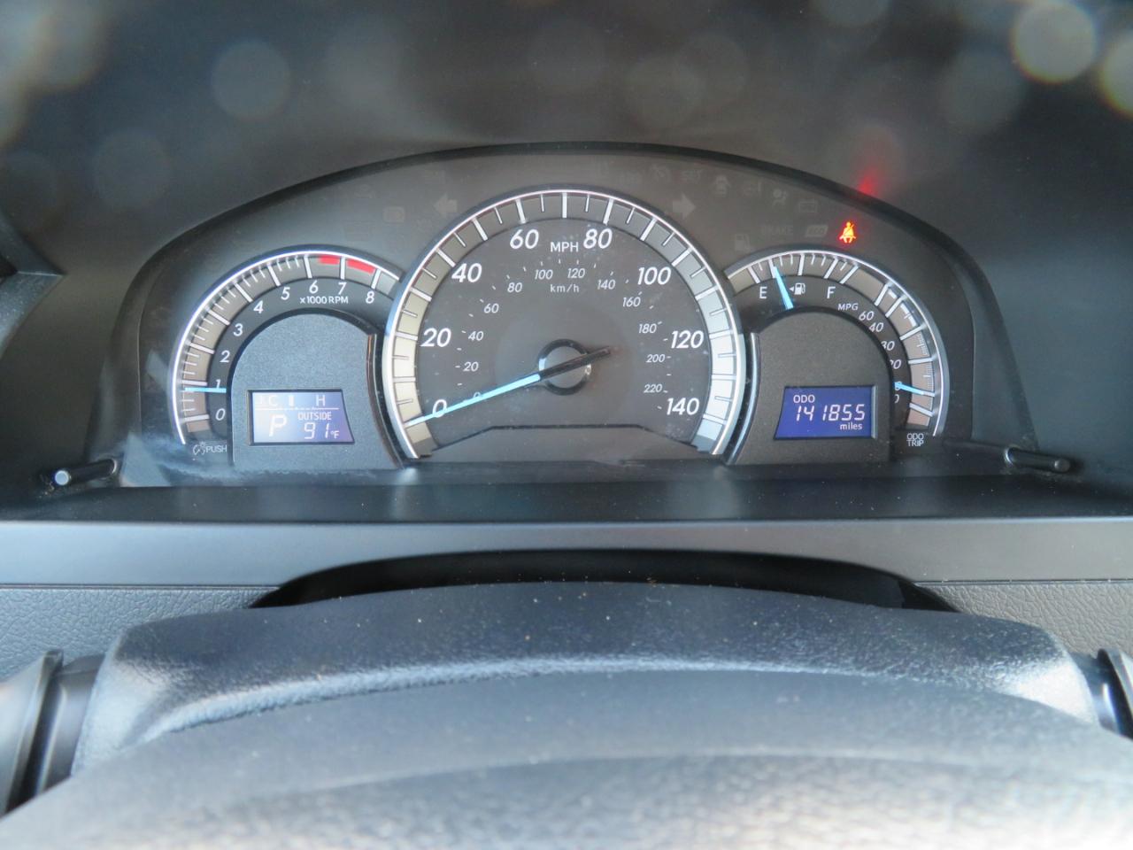Toyota Camry 4dr Sdn I4 Auto XLE (Natl) 2013
