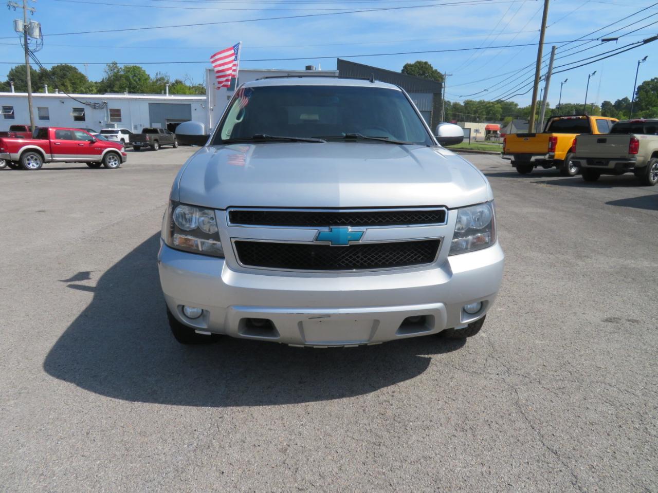 Chevrolet Tahoe 4WD 4dr 1500 LT 2012