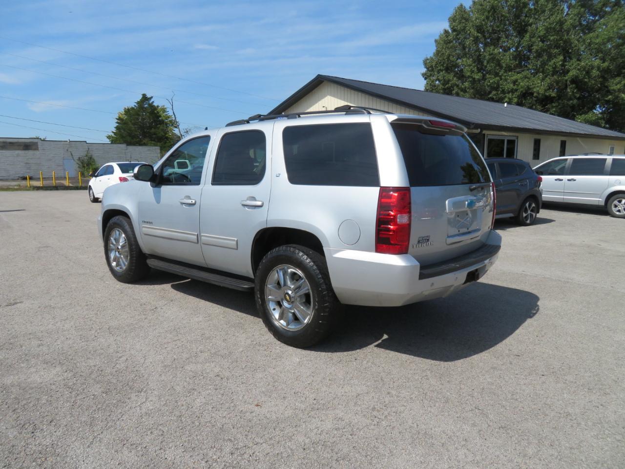 Chevrolet Tahoe 4WD 4dr 1500 LT 2012