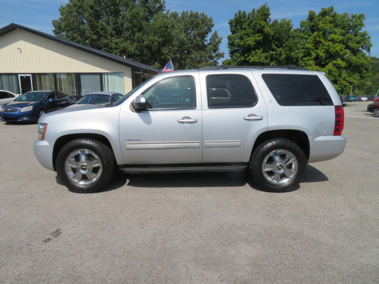 Chevrolet Tahoe 4WD 4dr 1500 LT 2012