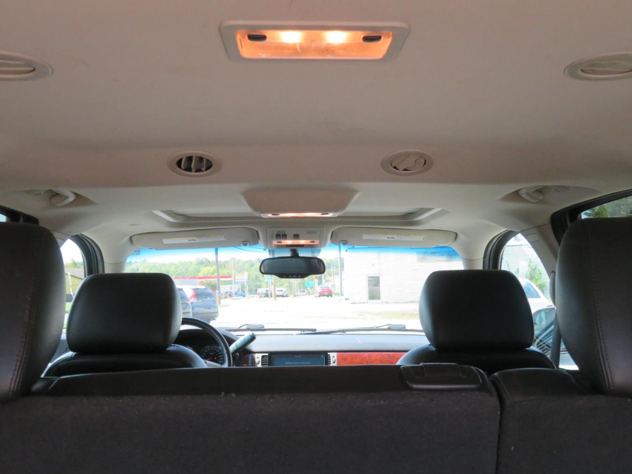 Chevrolet Tahoe 4WD 4dr 1500 LT 2012