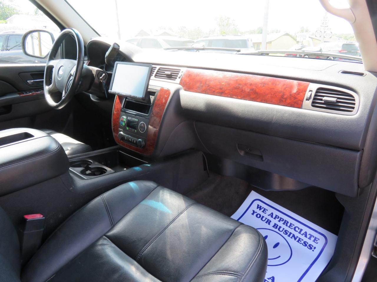 Chevrolet Tahoe 4WD 4dr 1500 LT 2012