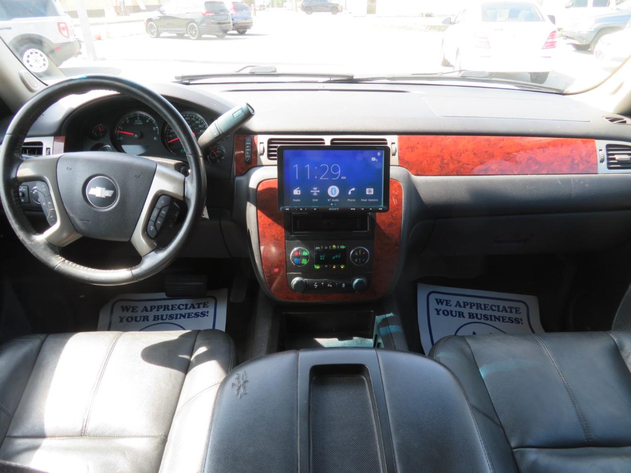 Chevrolet Tahoe 4WD 4dr 1500 LT 2012