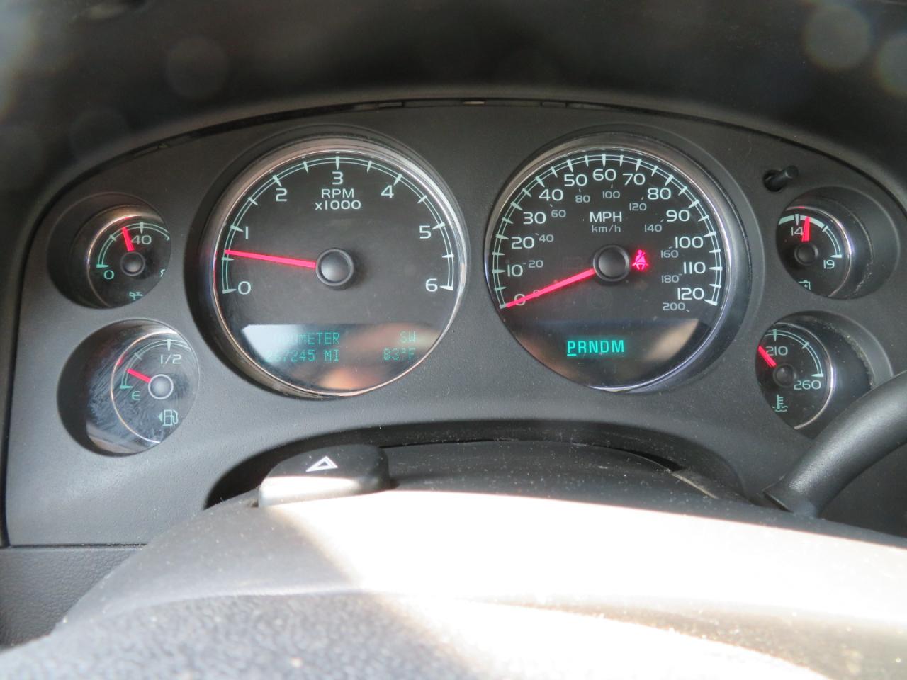 Chevrolet Tahoe 4WD 4dr 1500 LT 2012