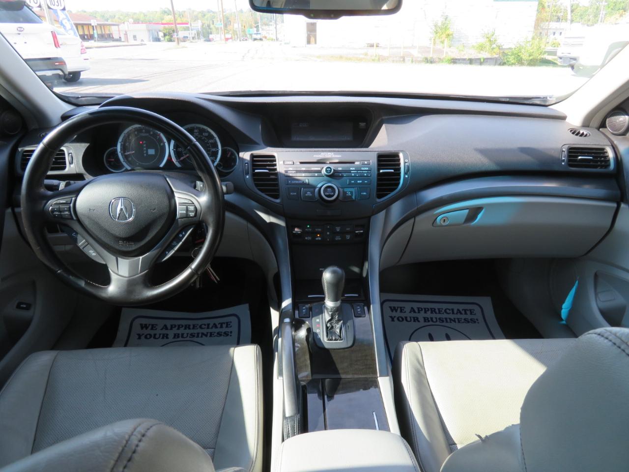 Acura TSX 4dr Sdn V6 Auto 2011