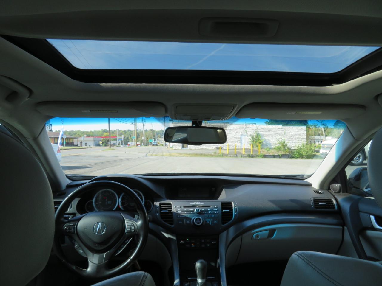 Acura TSX 4dr Sdn V6 Auto 2011