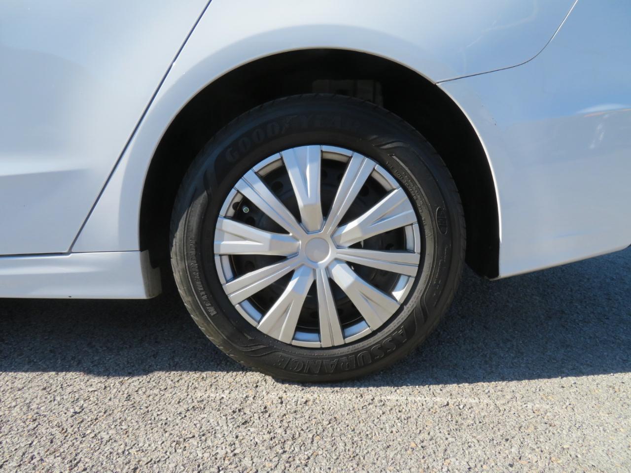 Ford Fusion S FWD 2019