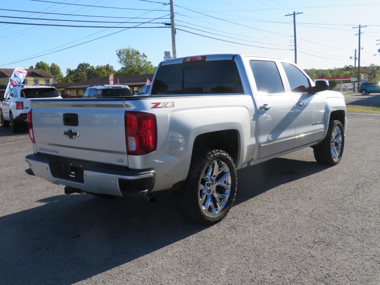 Chevrolet Silverado 1500 4WD Crew Cab 143.5" LTZ w/2LZ 2018