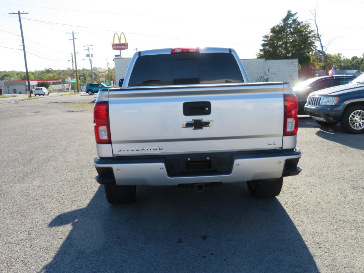 Chevrolet Silverado 1500 4WD Crew Cab 143.5" LTZ w/2LZ 2018