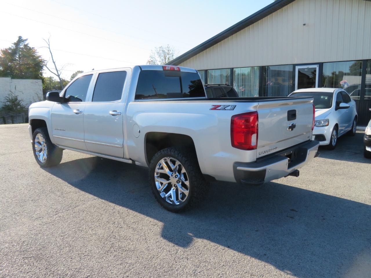 Chevrolet Silverado 1500 4WD Crew Cab 143.5" LTZ w/2LZ 2018