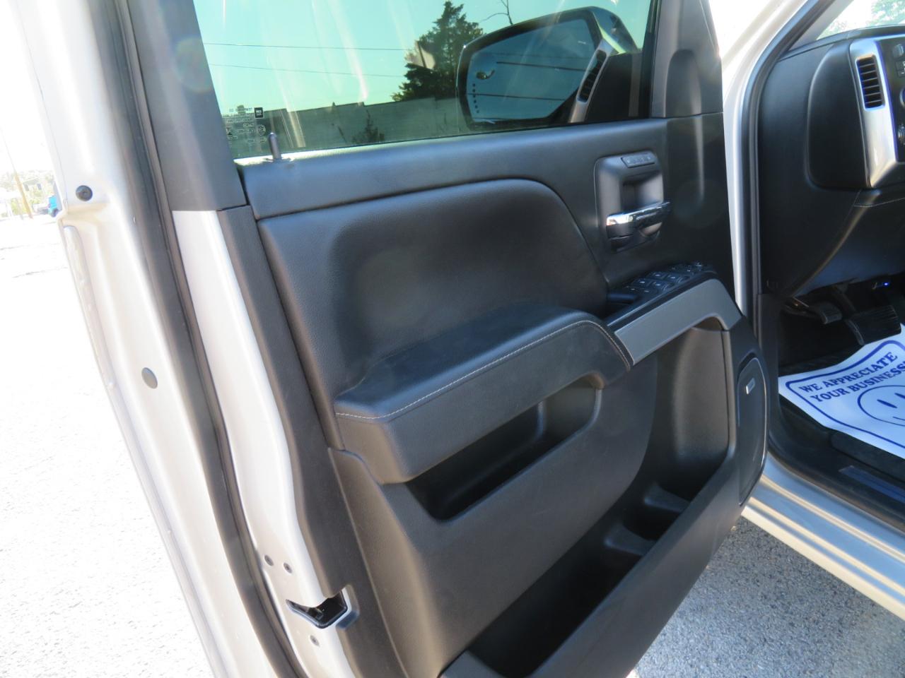 Chevrolet Silverado 1500 4WD Crew Cab 143.5" LTZ w/2LZ 2018