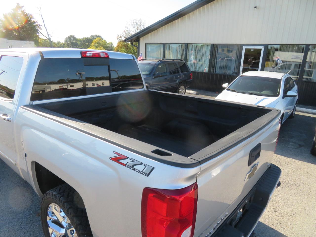 Chevrolet Silverado 1500 4WD Crew Cab 143.5" LTZ w/2LZ 2018