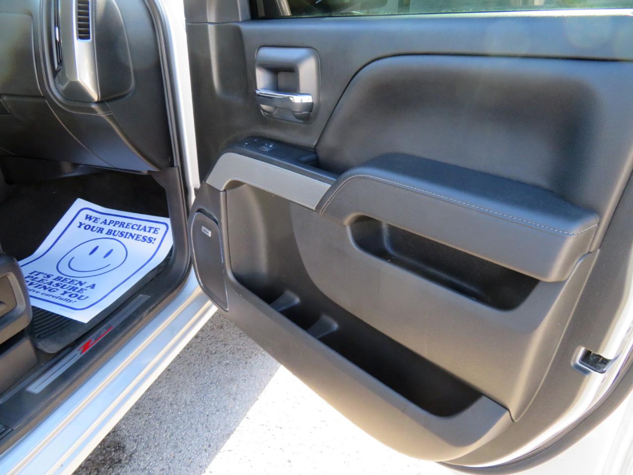 Chevrolet Silverado 1500 4WD Crew Cab 143.5" LTZ w/2LZ 2018